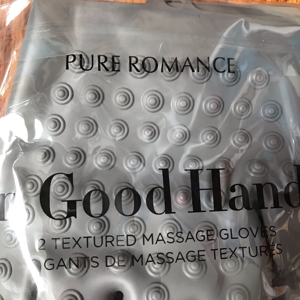 Textured massage gloves - Picture 4 of 5